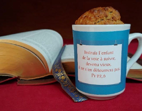 Bible et tasse
