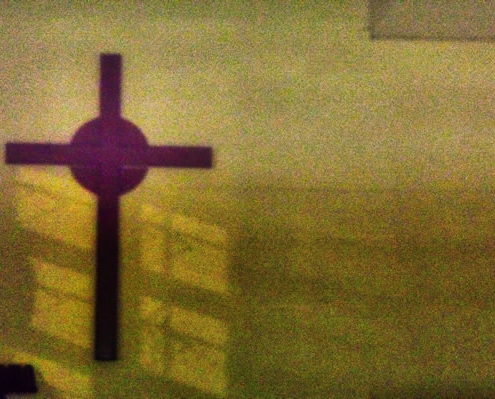 Croix de Thomas Kinto (unsplash.com)