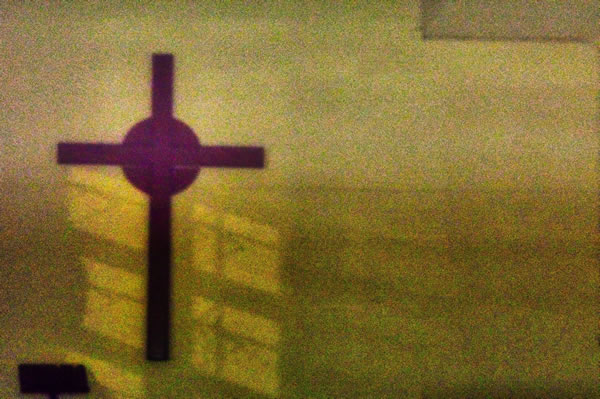 Croix de Thomas Kinto (unsplash.com)