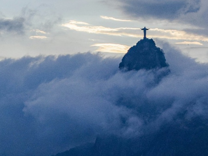 Christ et horizon par Peter Nicola (unsplash.com)